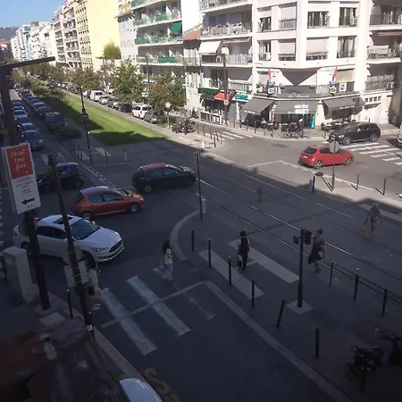 Charmant F1 Pres Tramway Et Plage Nice Exterior photo